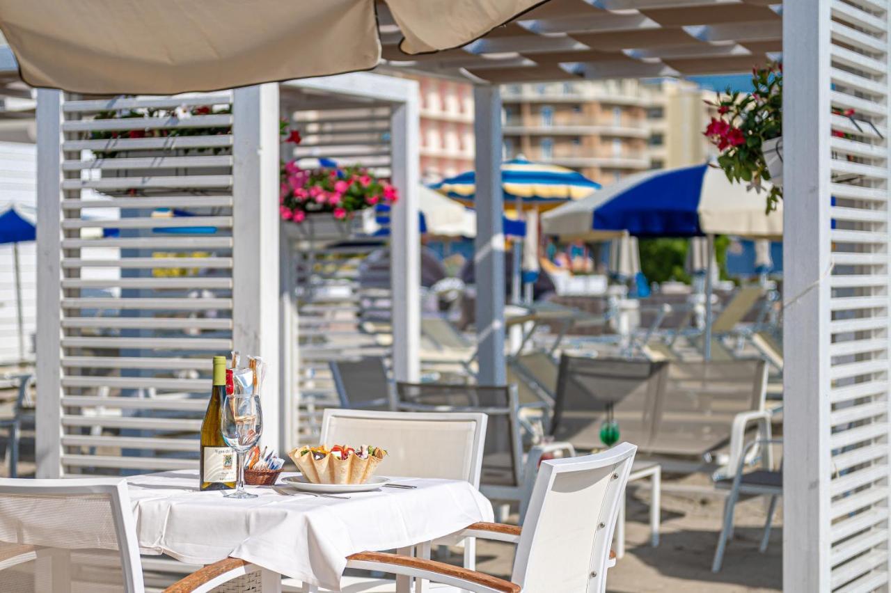 Hotel Adria Milano Marittima Exterior foto