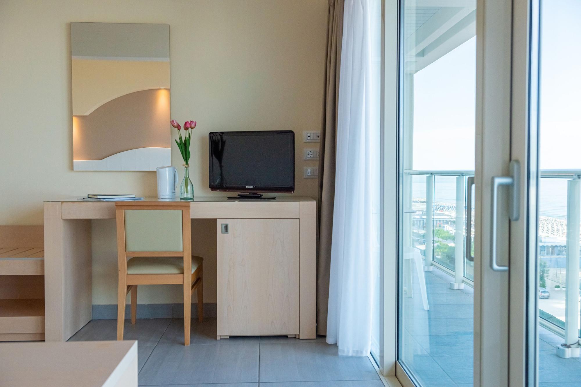 Hotel Adria Milano Marittima Exterior foto